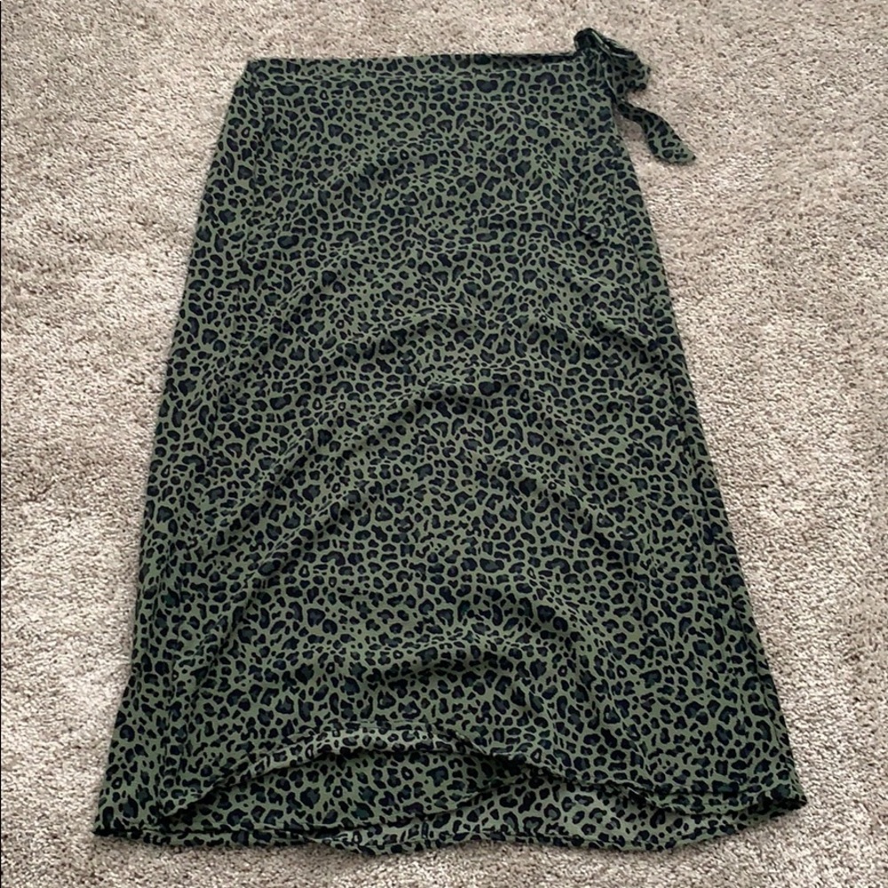 Animal print midi skirt, L